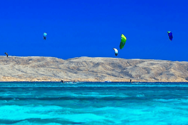 Basic Kitesurfing Course in Hurghada